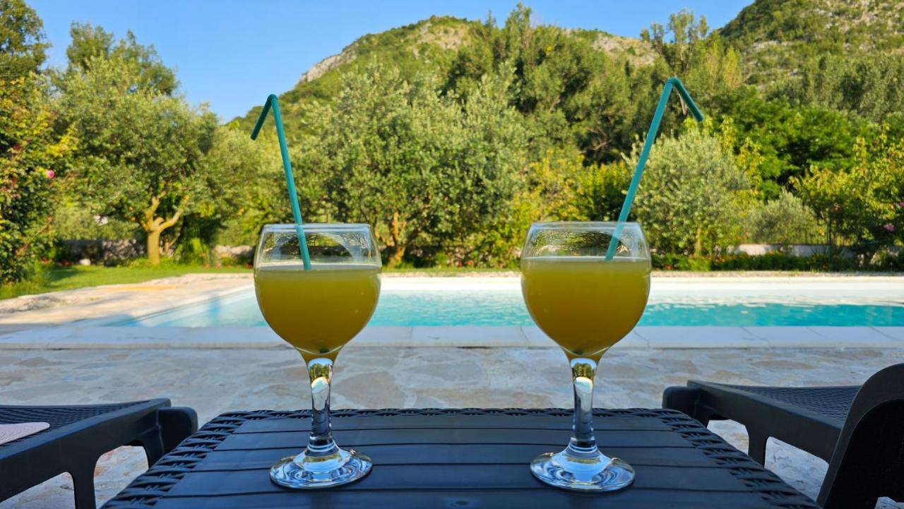 Holiday Home Natura With Private Pool Mostar Exterior photo