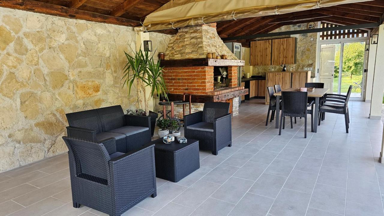 Holiday Home Natura With Private Pool Mostar Exterior photo