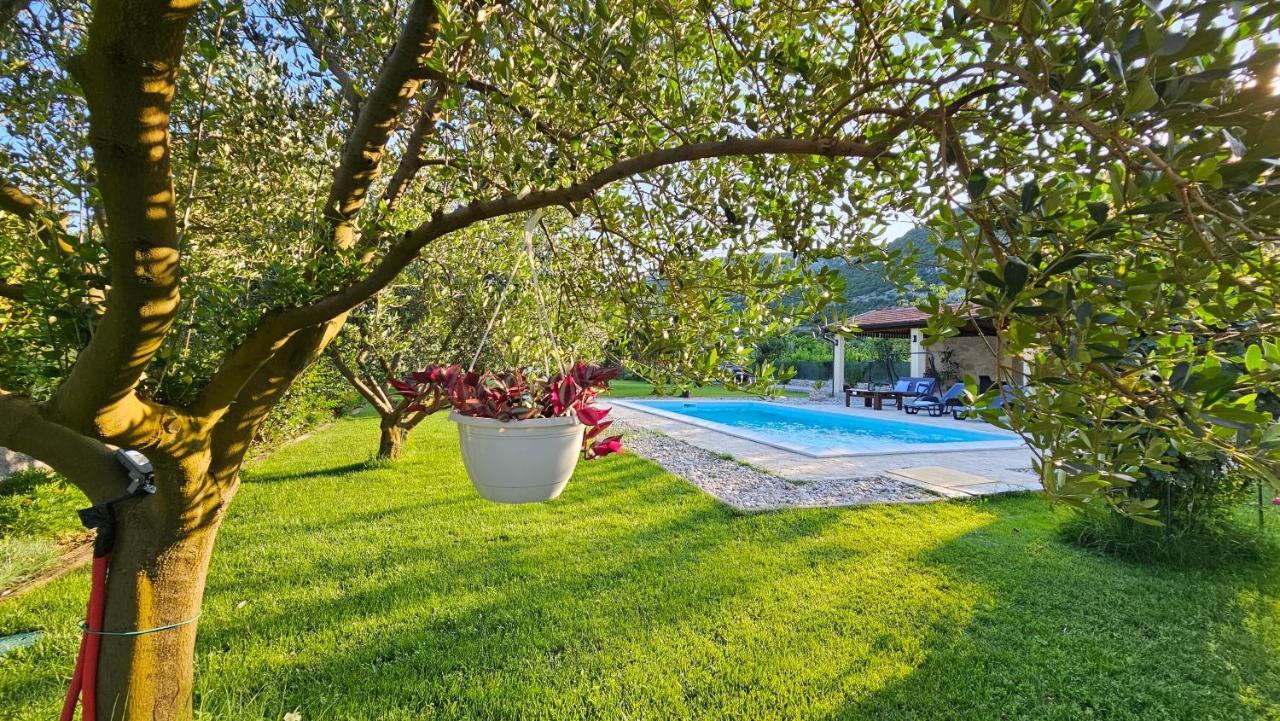 Holiday Home Natura With Private Pool Mostar Exterior photo